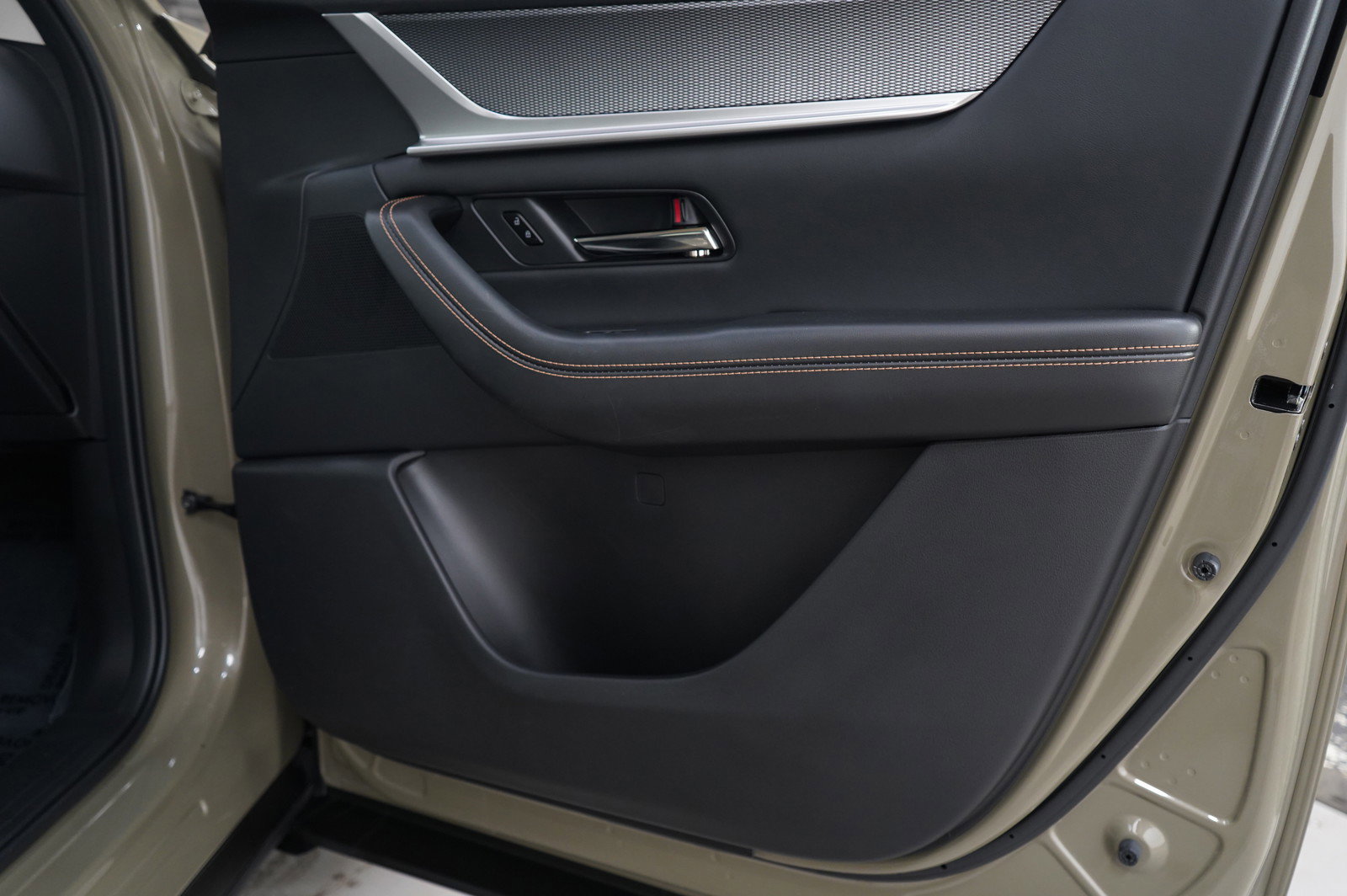 2025 Mazda CX-70 Premium photo 9