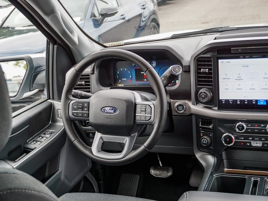 2025 Ford F-150 XLT photo 16