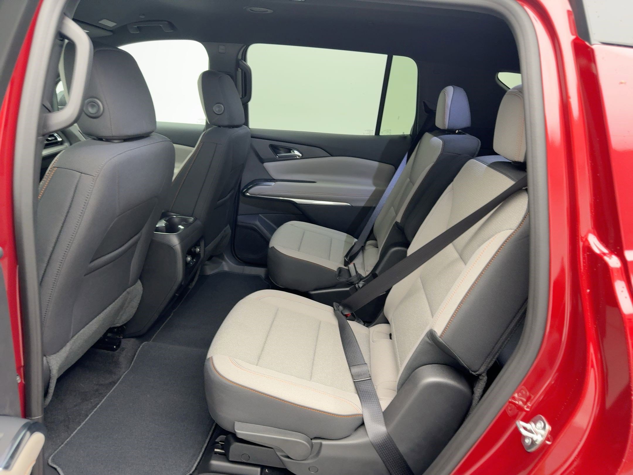 2026 Chevrolet Traverse photo 15