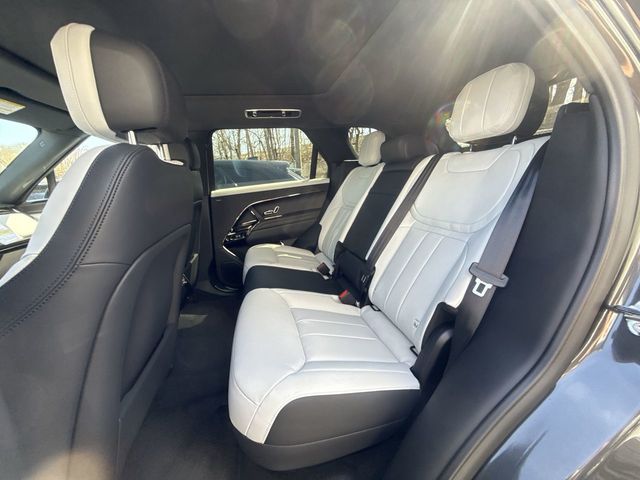 2025 Land Rover Range Rover Sport SE photo 11