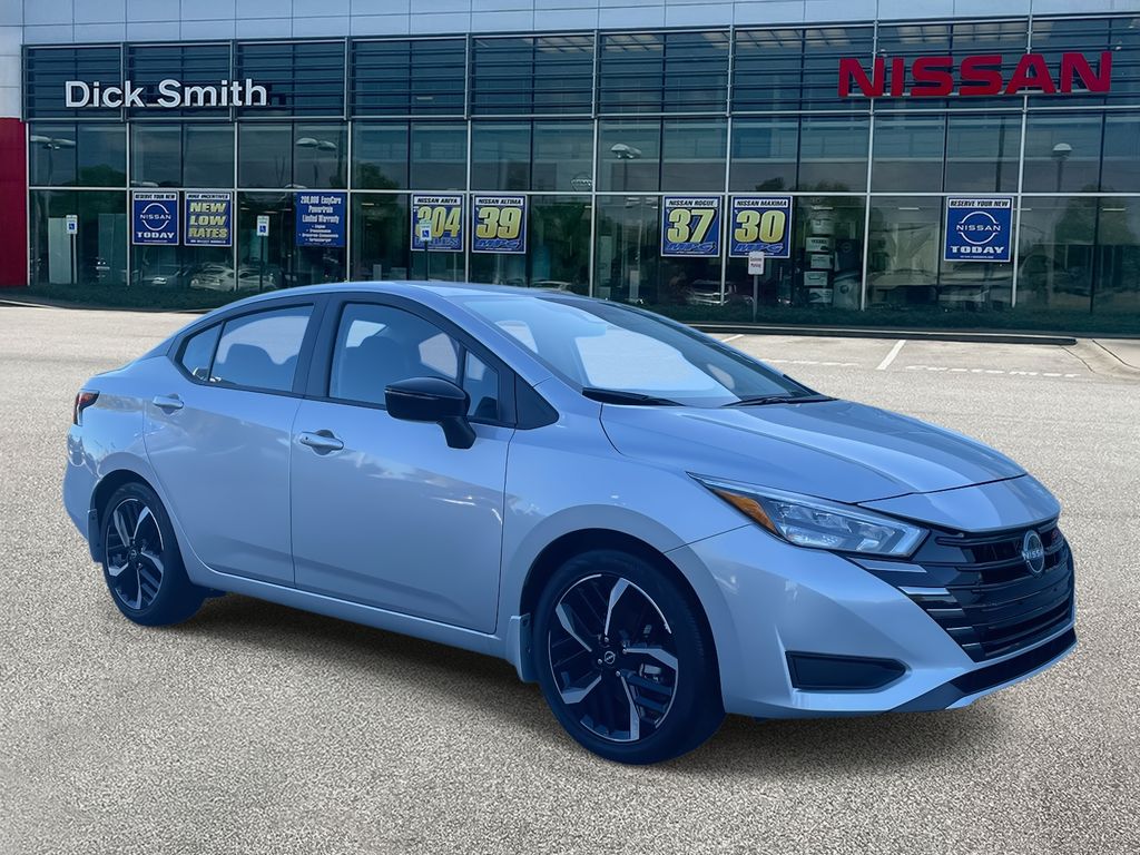 2025 Nissan Versa Sedan SR's photo