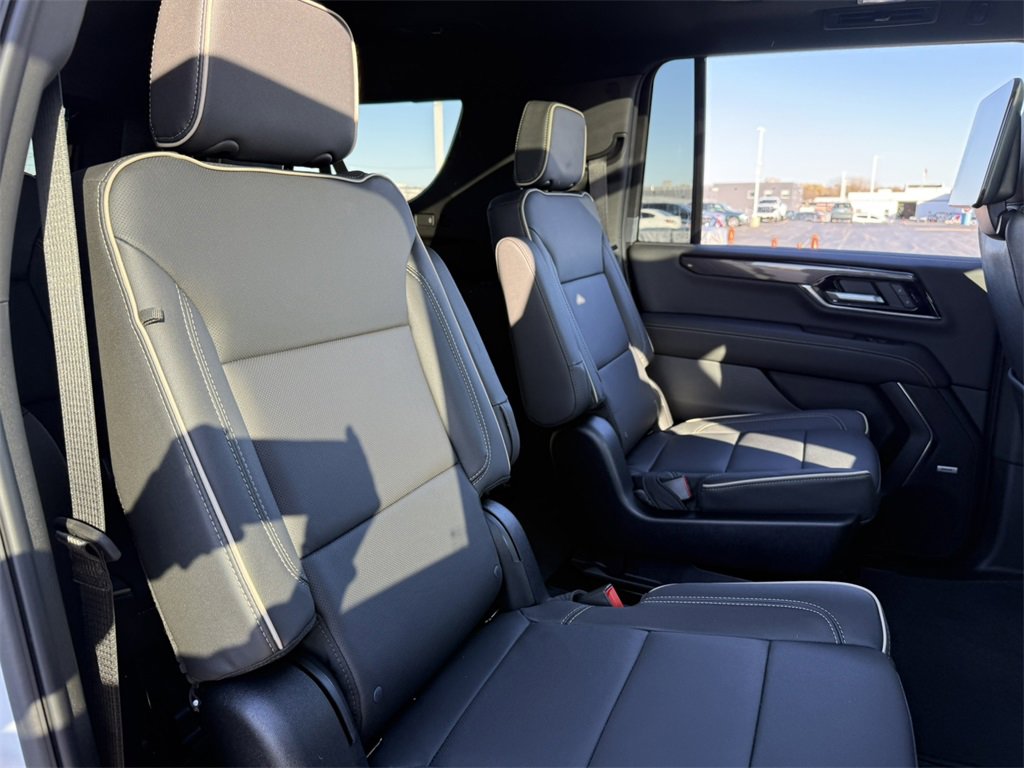 2026 GMC YUKON XL - Image 36