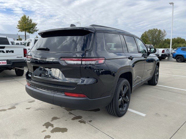 2025 Jeep Grand Cherokee Altitude X photo 3