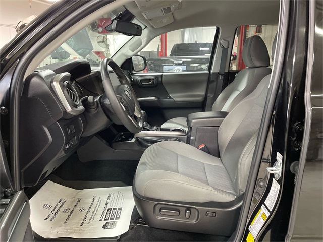 2023 Toyota Tacoma SR5 photo 11