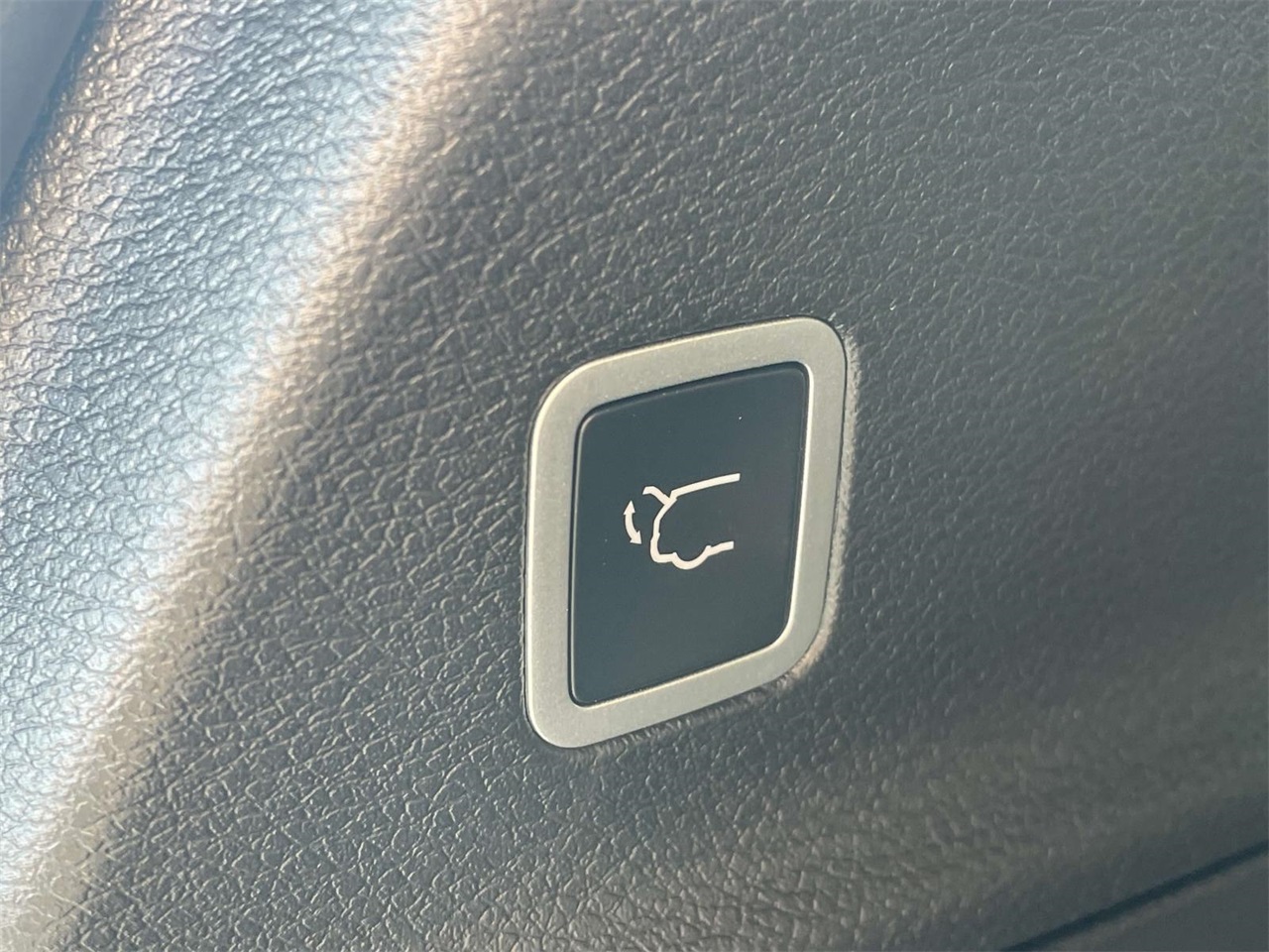 2026 Chrysler Pacifica photo 24