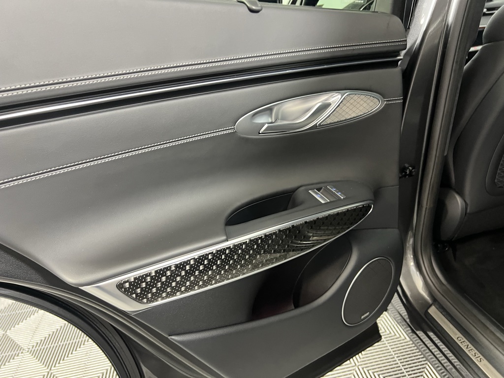 2024 Genesis GV70 3.5T Sport Advanced photo 24