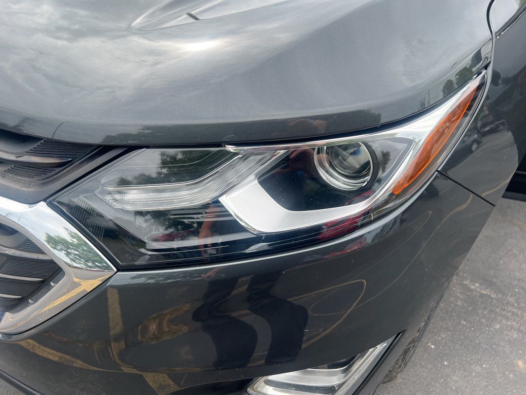 2019 Chevrolet Equinox LT photo 21