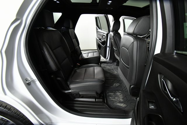 2023 Chevrolet Traverse High Country photo 18
