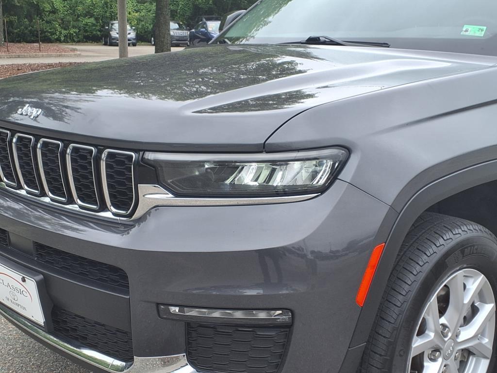 2023 Jeep Grand Cherokee Limited photo 3