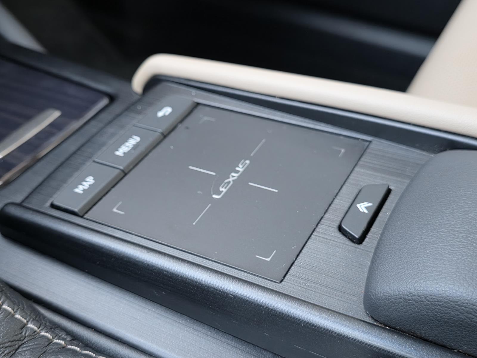 2020 Lexus ES 350 Luxury photo 18