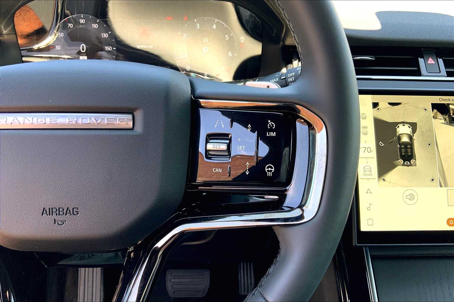 2024 Land Rover Range Rover Evoque S photo 45