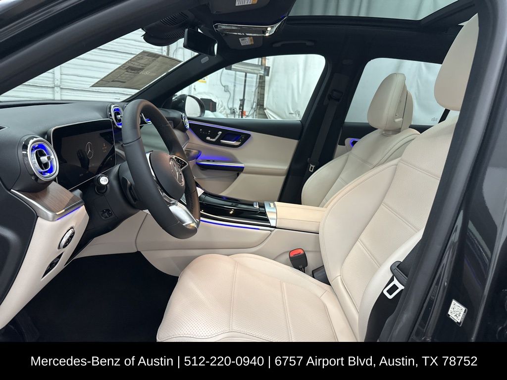 2025 Mercedes Benz GLC 300 photo 16