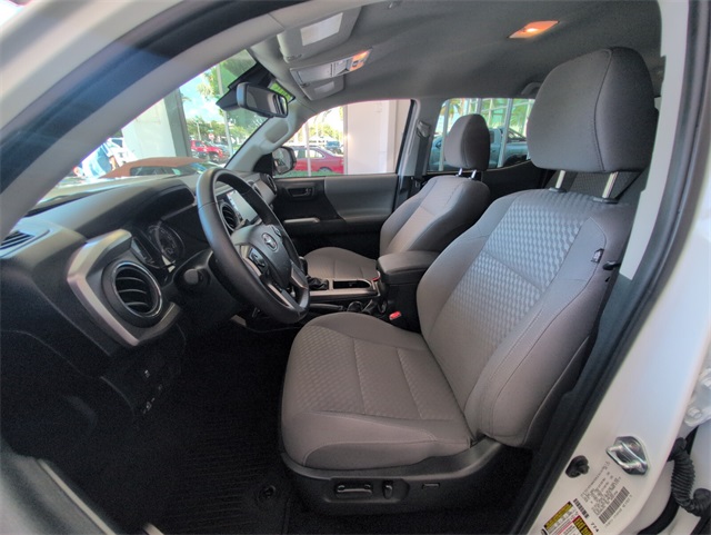 2023 Toyota Tacoma V6 photo 6