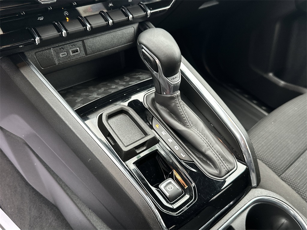 2024 GMC CANYON - Image 14