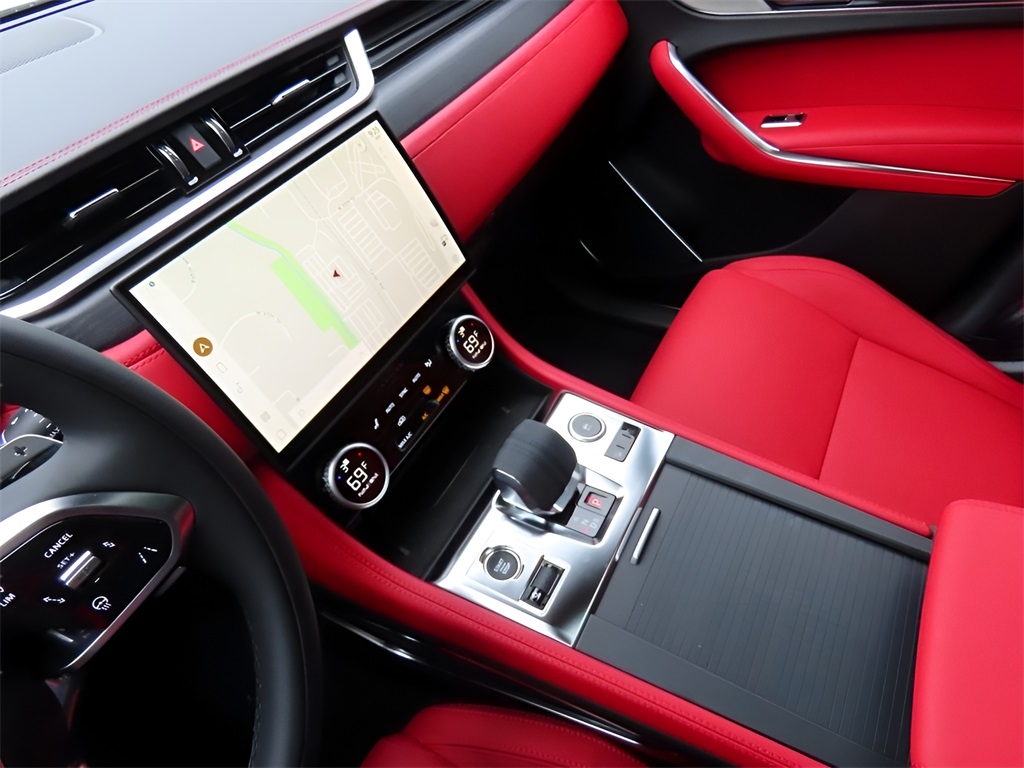 2025 Jaguar F-PACE P400 R-Dynamic S photo 24