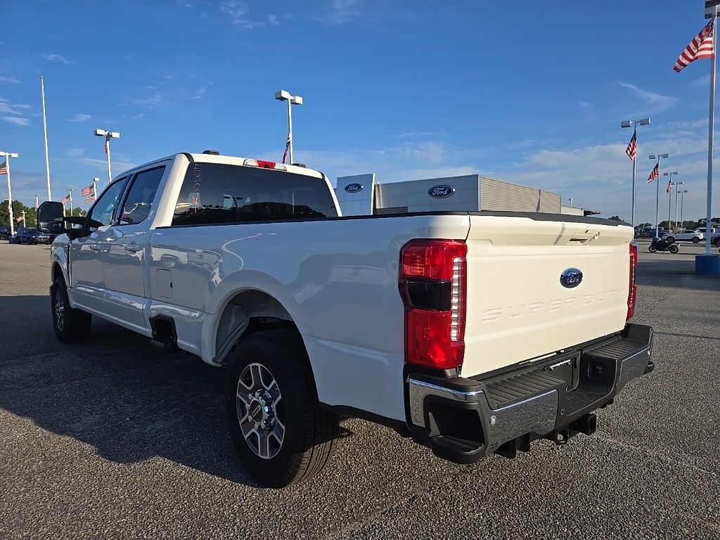 2026 Ford F-350 Lariat photo 7