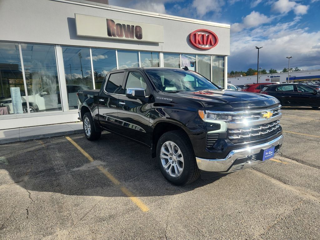 2023 Chevrolet Silverado 1500 LTZ's photo