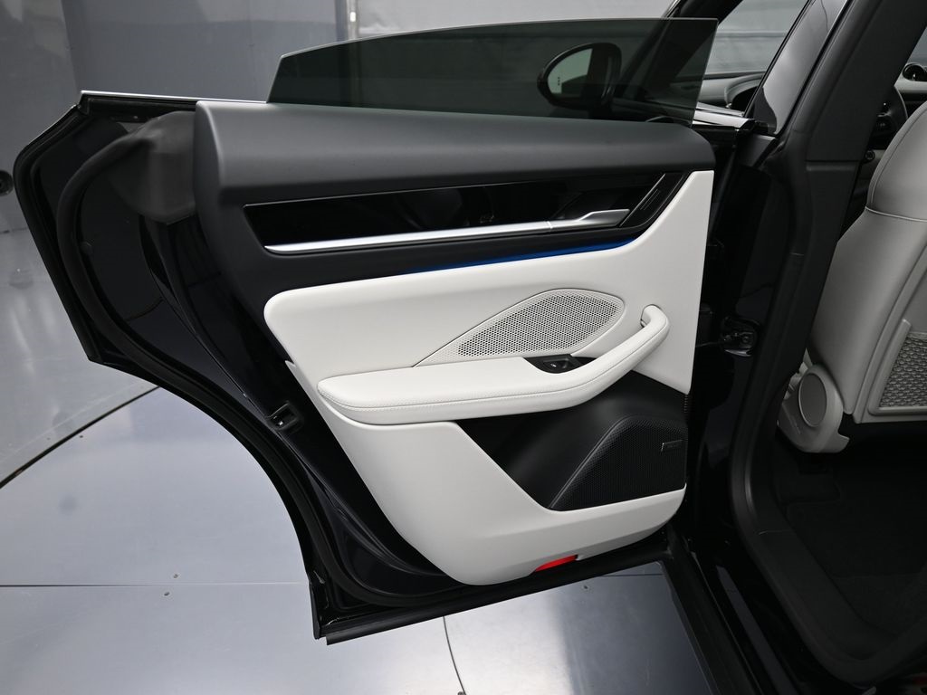 View 23