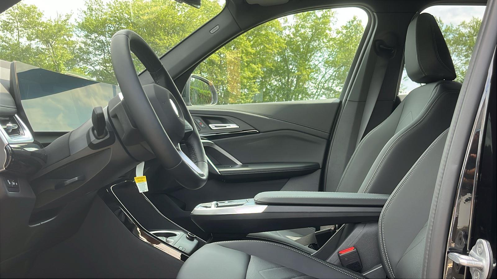 New 2025 Black Sapphire Metallic BMW xDrive28i image 7
