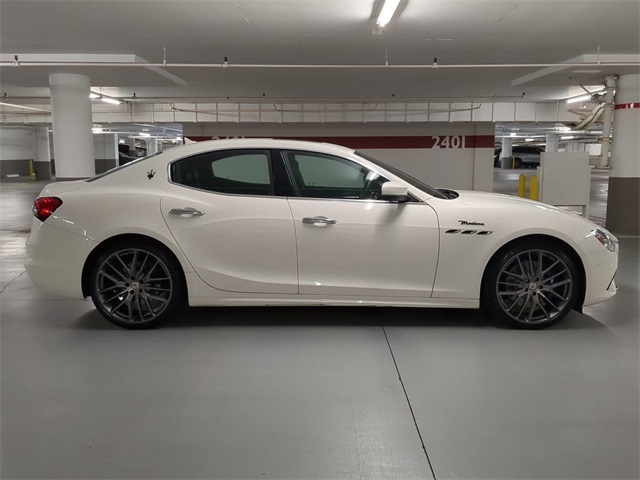 2022 Maserati Ghibli Modena Q4 photo 8