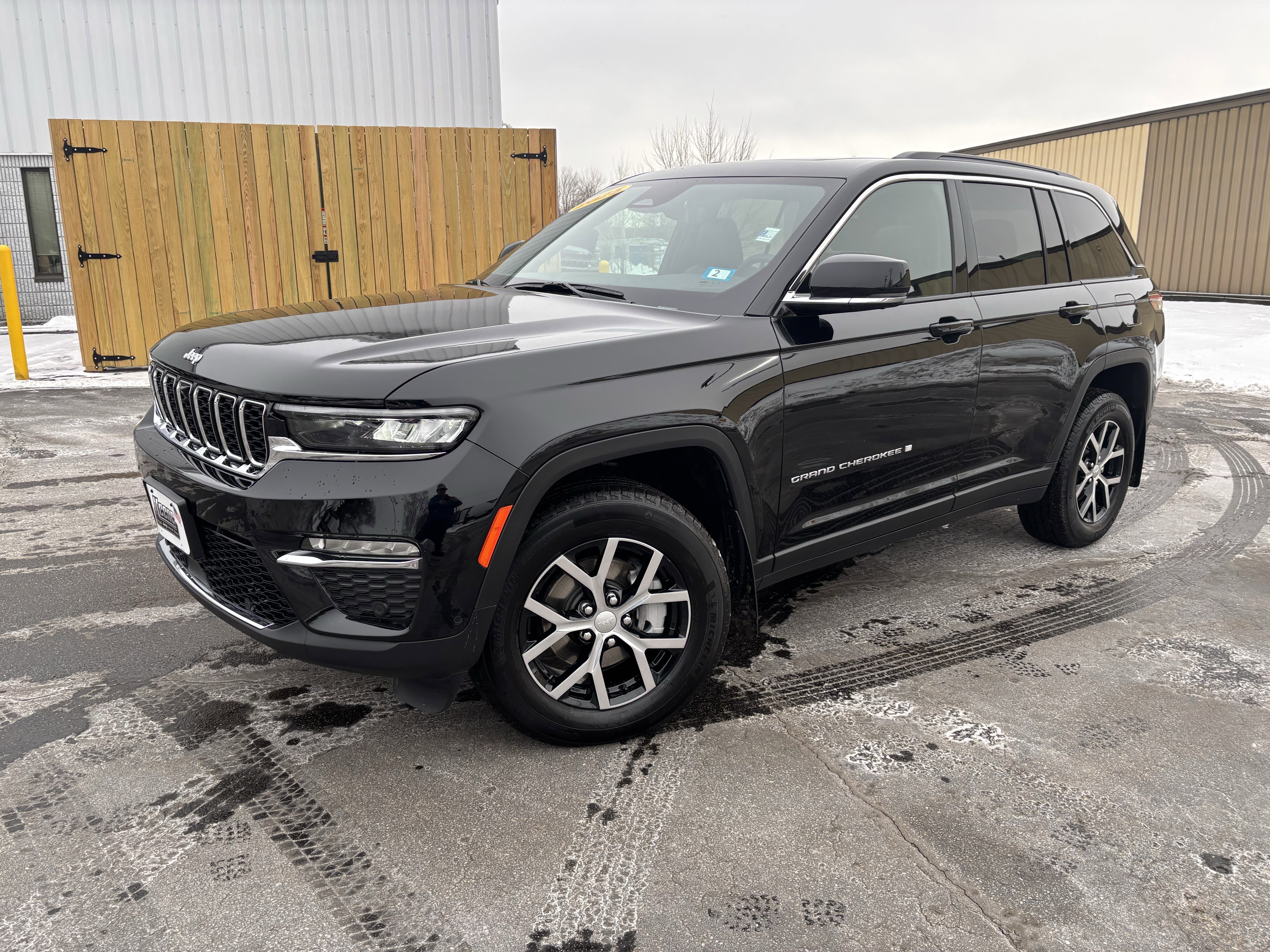2025 Jeep Grand Cherokee Limited's photo