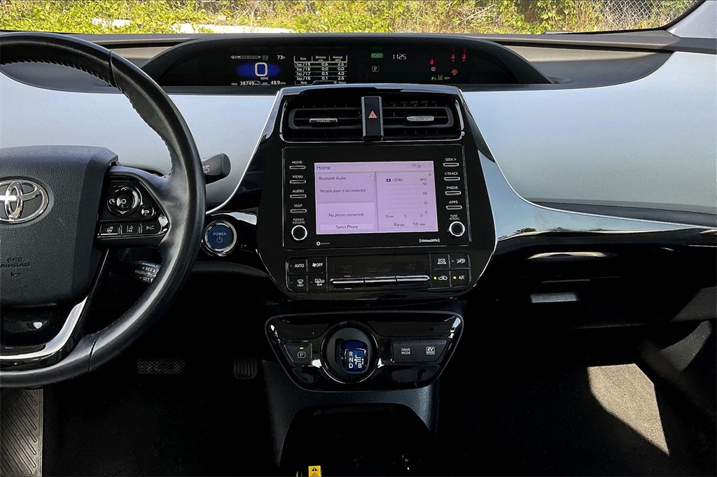 2021 Toyota Prius XLE AWD-e photo 6
