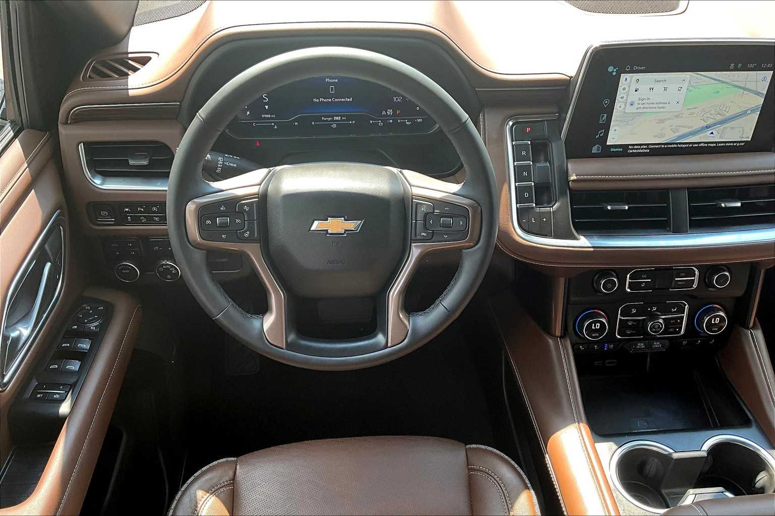 2023 Chevrolet Suburban High Country photo 5