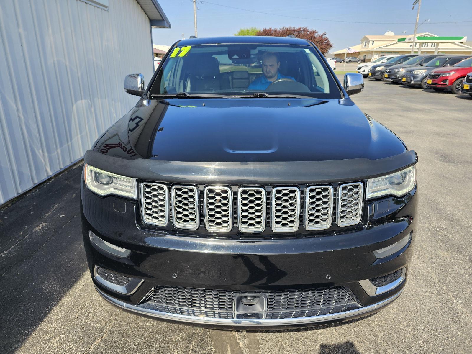 2017 Jeep Grand Cherokee Summit photo 3