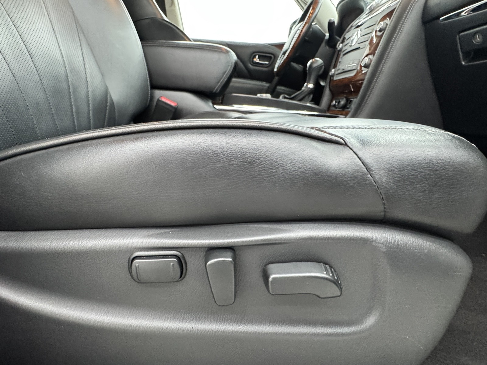 2017 Infiniti QX80 Limited photo 53