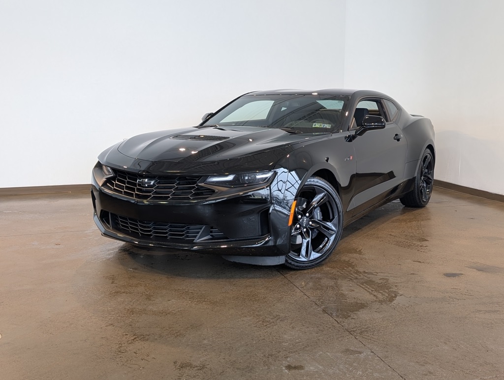 2024 Chevrolet Camaro LT1's photo
