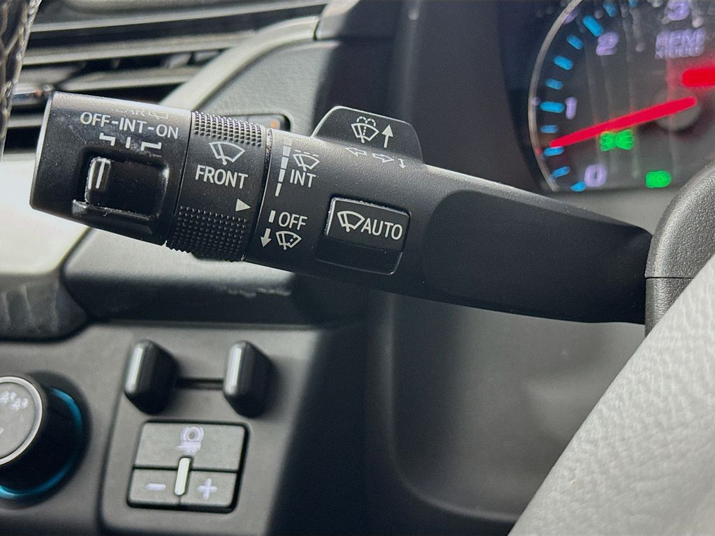 2019 Chevrolet Tahoe LS photo 12