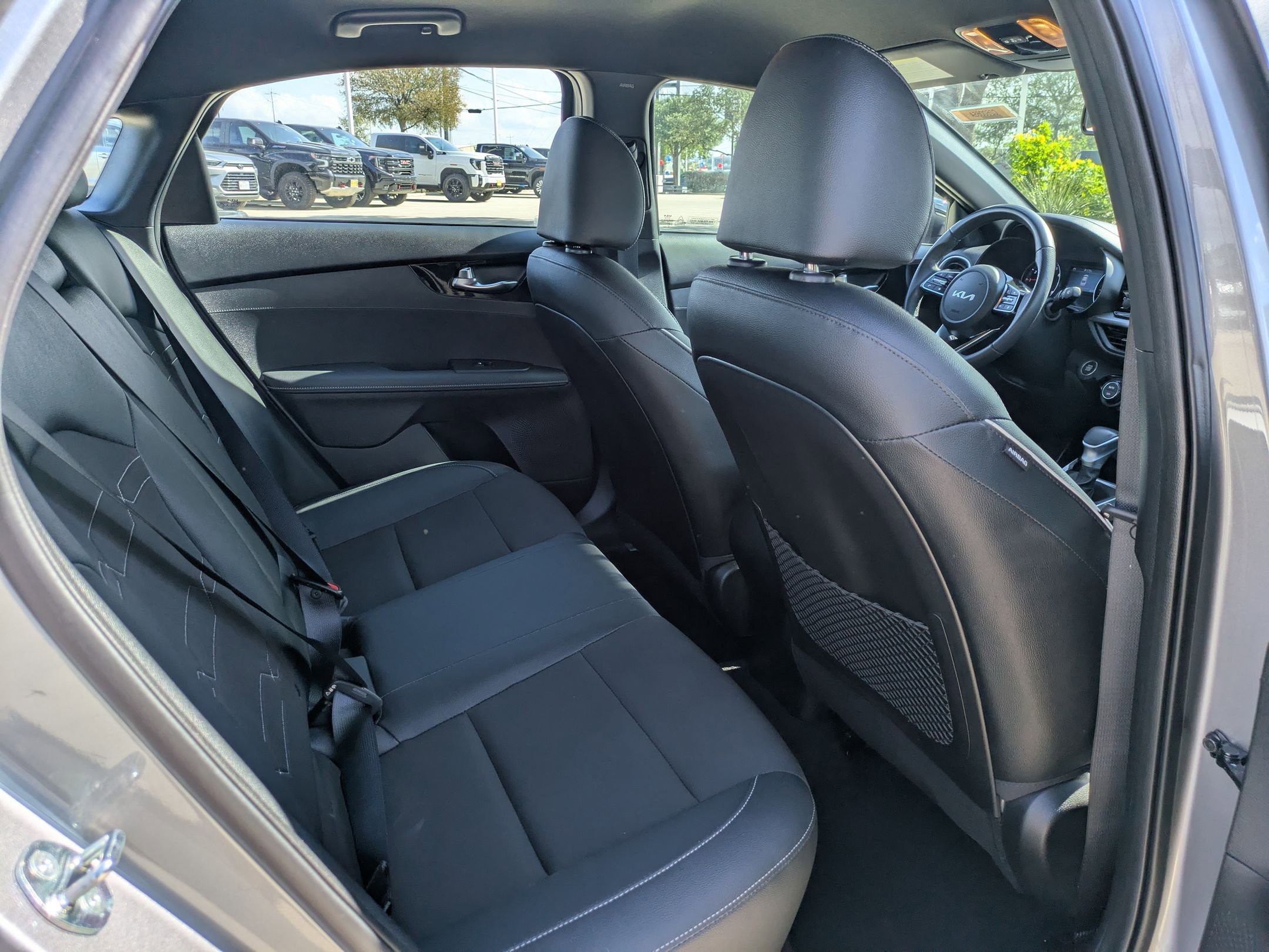 2024 Kia Forte GT-Line photo 27