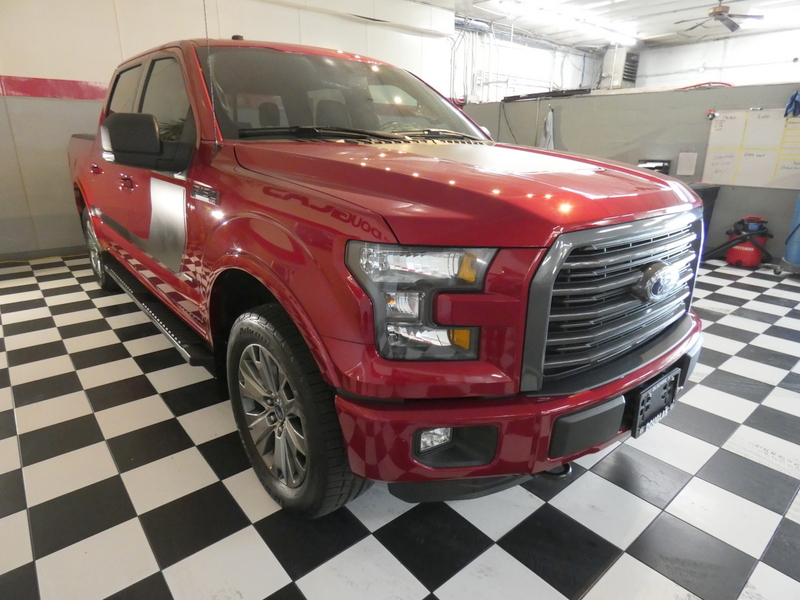 2016 Ford F-150 XLT photo 2