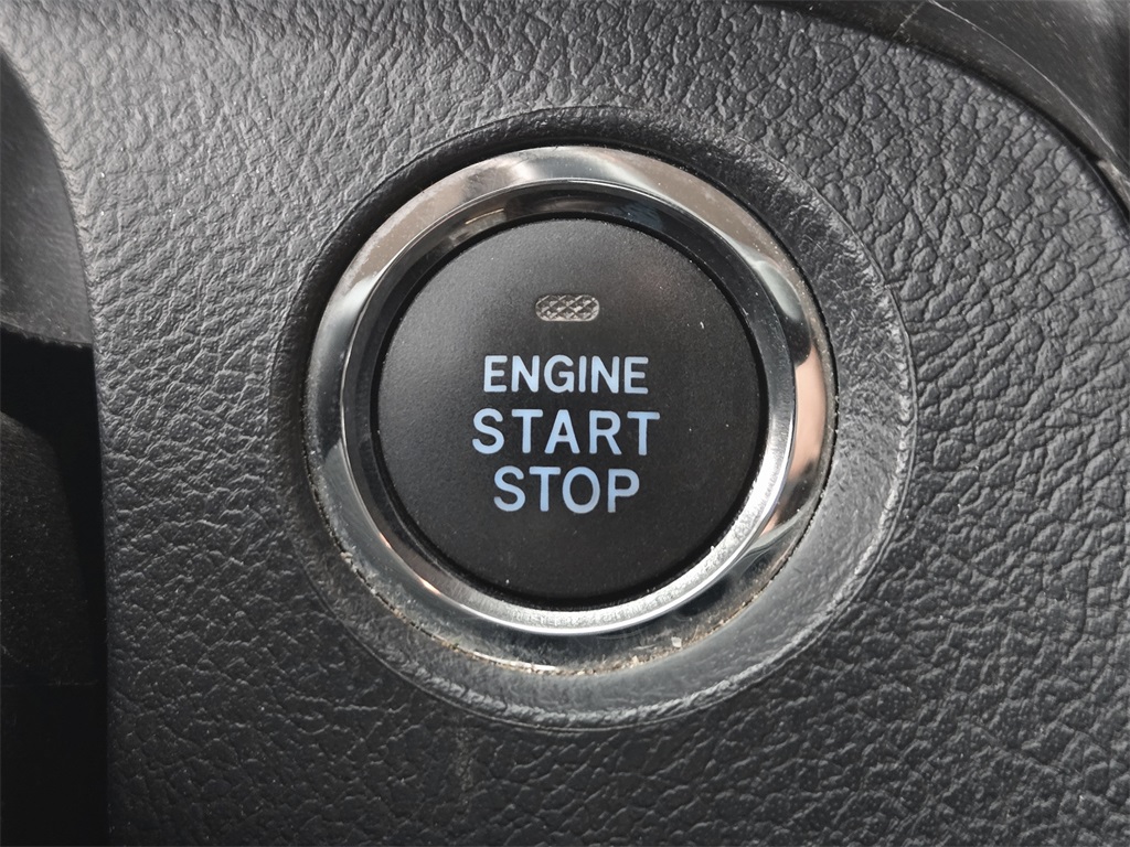 2019 Toyota Sienna Limited Premium photo 22