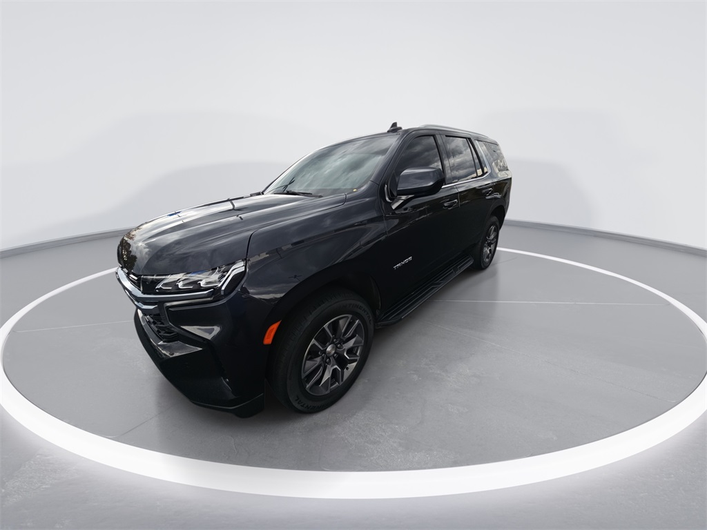 2023 Chevrolet Tahoe LS photo 3