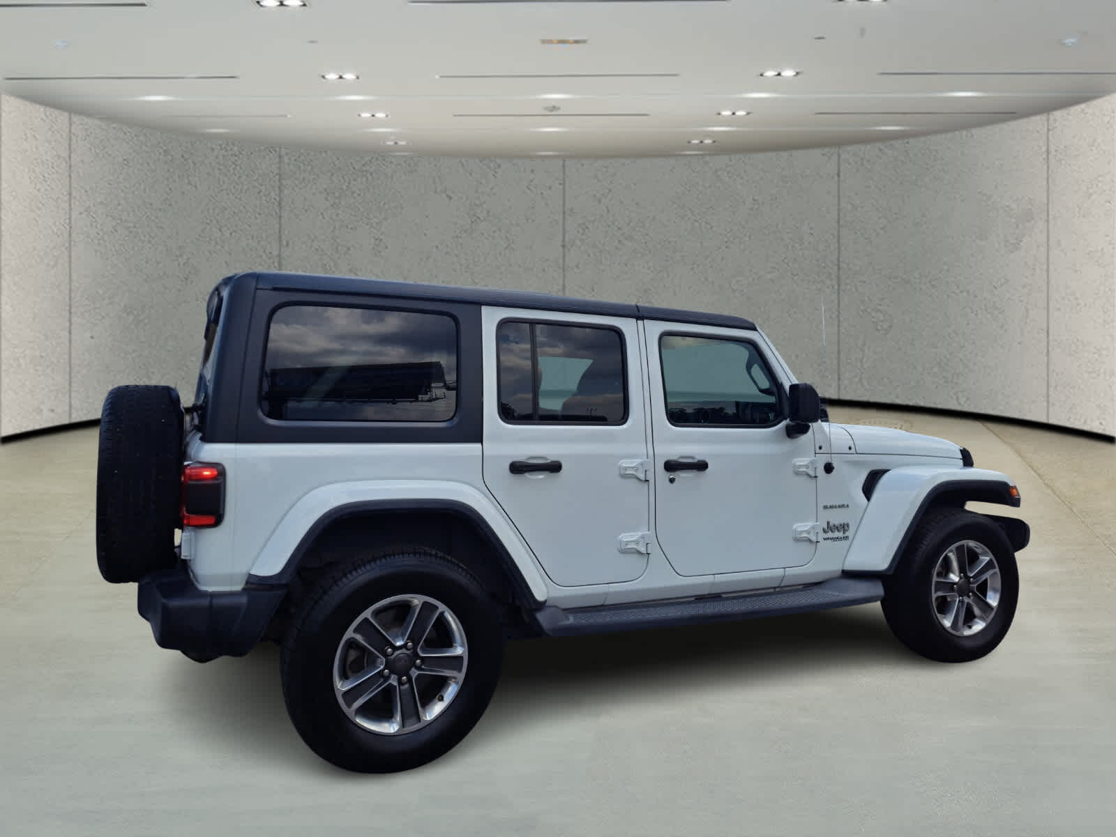 2019 Jeep Wrangler Unlimited Sahara photo 5