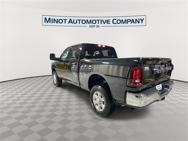 2025 Ram 2500 Big Horn photo 4