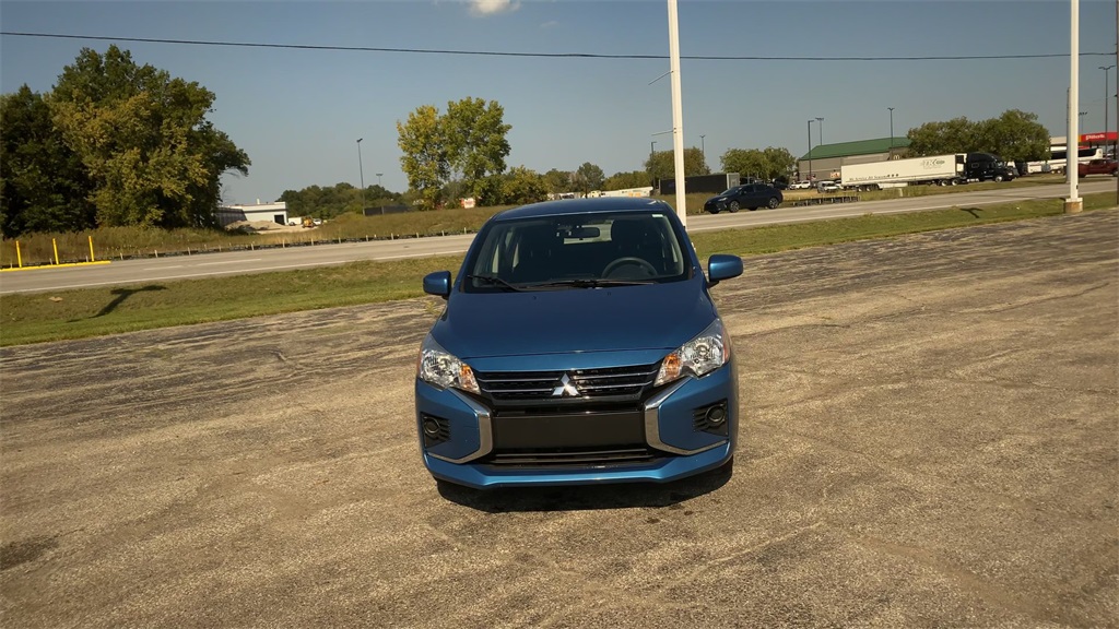 2024 Mitsubishi Mirage ES photo 3