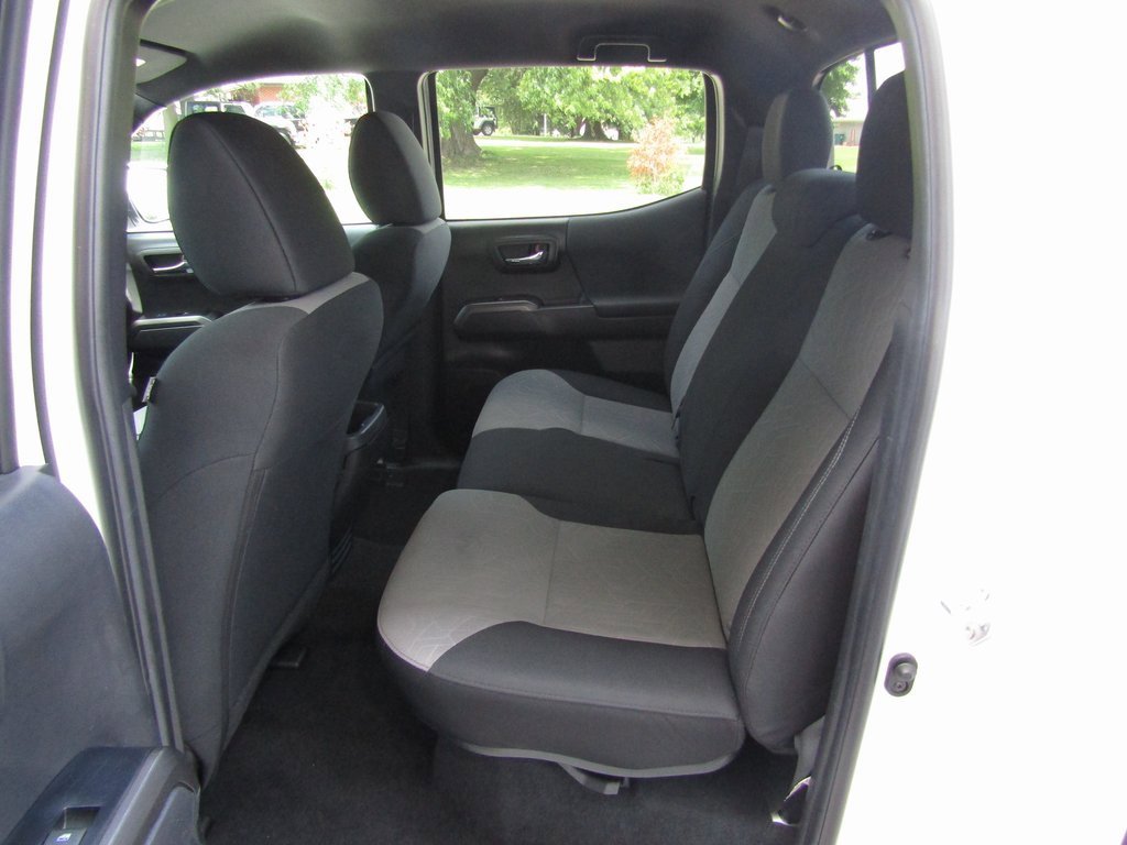 2023 Toyota Tacoma Double Cab V6 photo 25