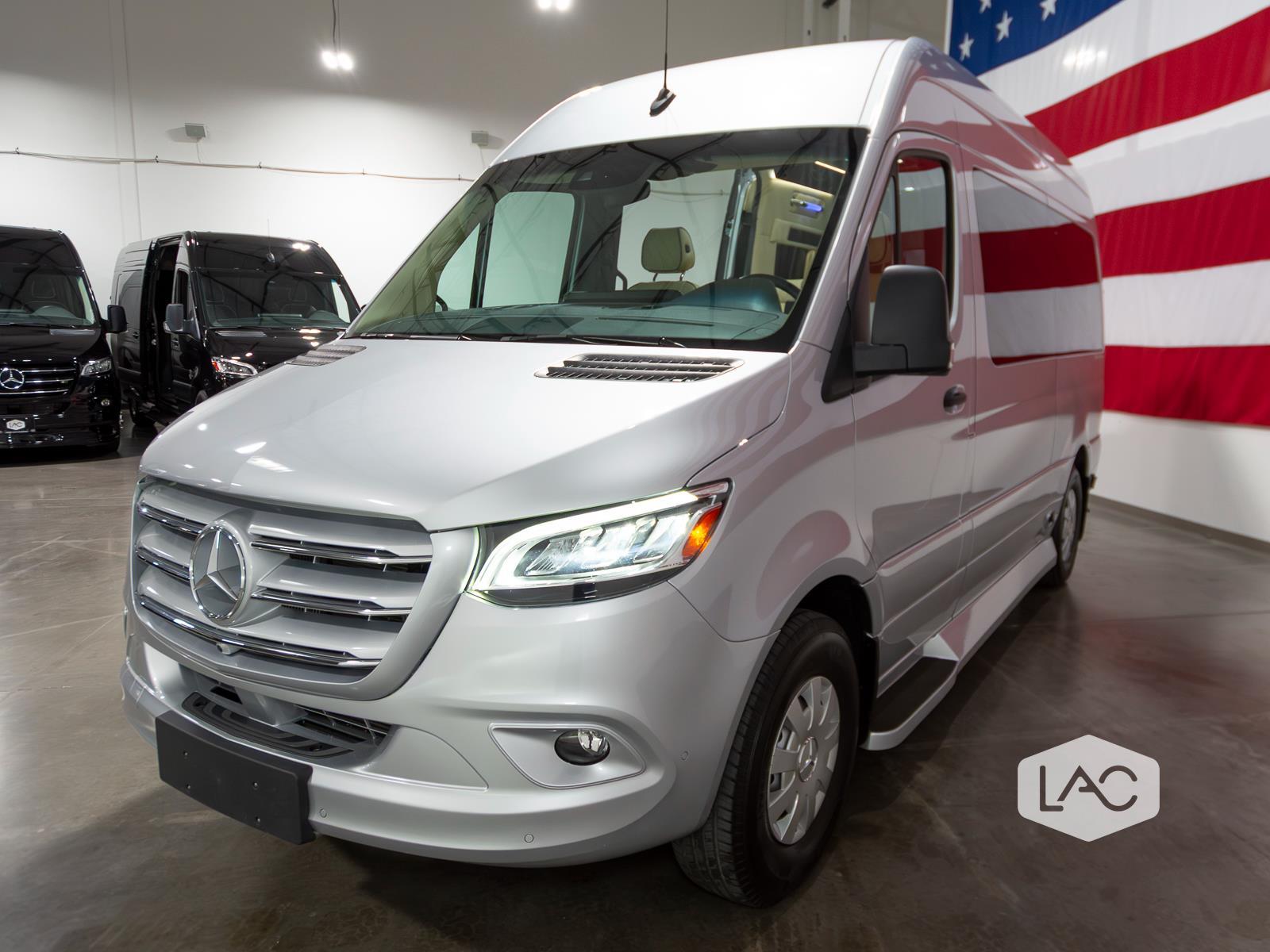 2022 Mercedes Benz Sprinter Cargo Van photo 21