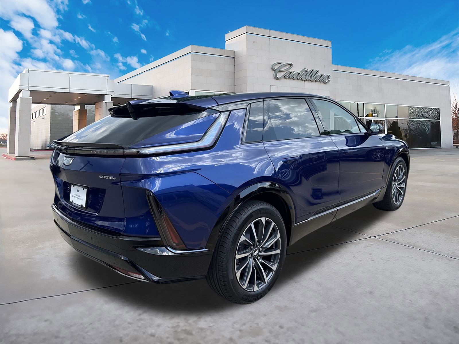 2025 Cadillac Lyriq Sport photo 3