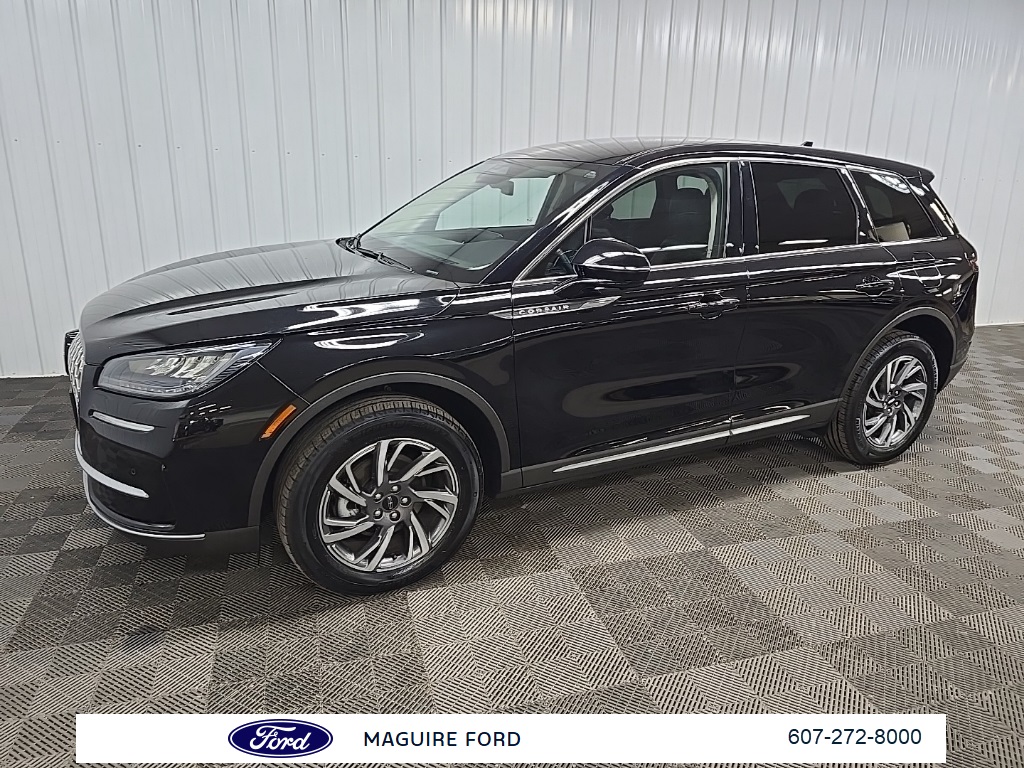 2023 Lincoln Corsair Standard photo 5
