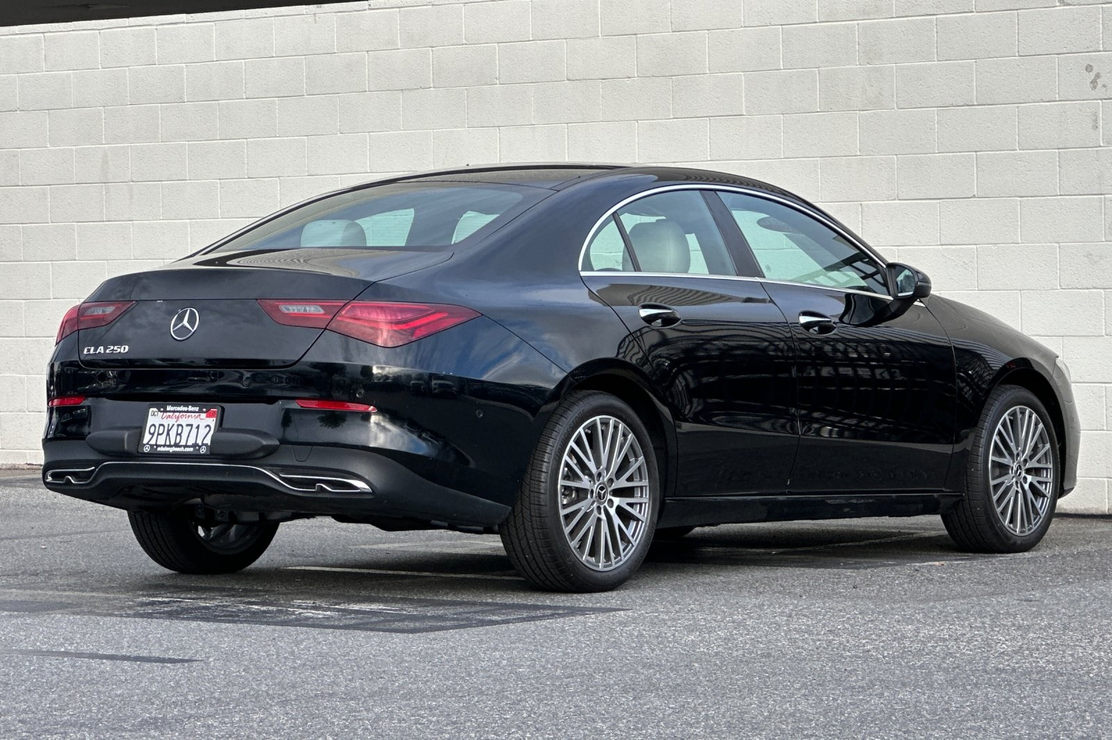 2025 Mercedes Benz CLA 250 photo 4