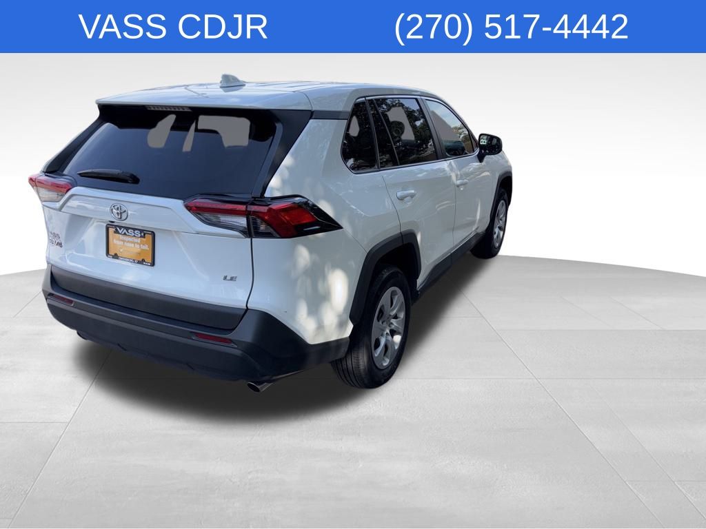 2024 Toyota RAV4 LE photo 9