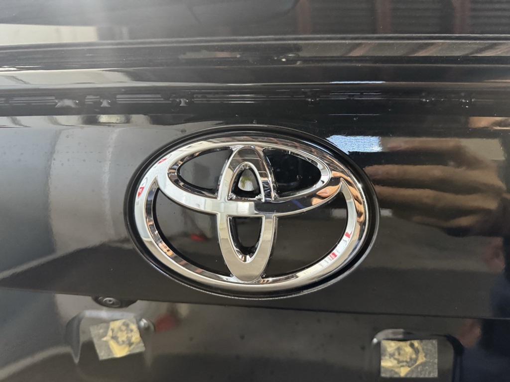 2025 Toyota RAV4 LE photo 19