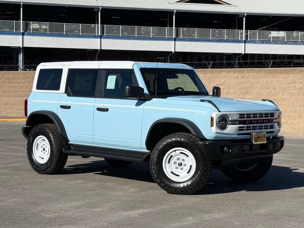 2025 Ford Bronco 4-Door Heritage Editon's photo
