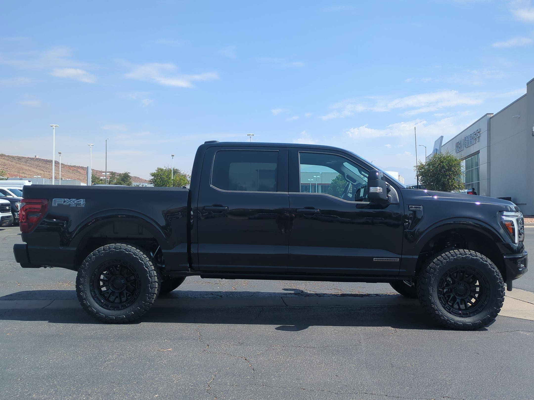 2025 Ford F-150 Lariat photo 2