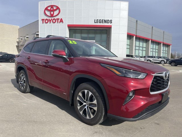Pre-Owned 2025 Toyota Highlander Hybrid Limited in Kansas City