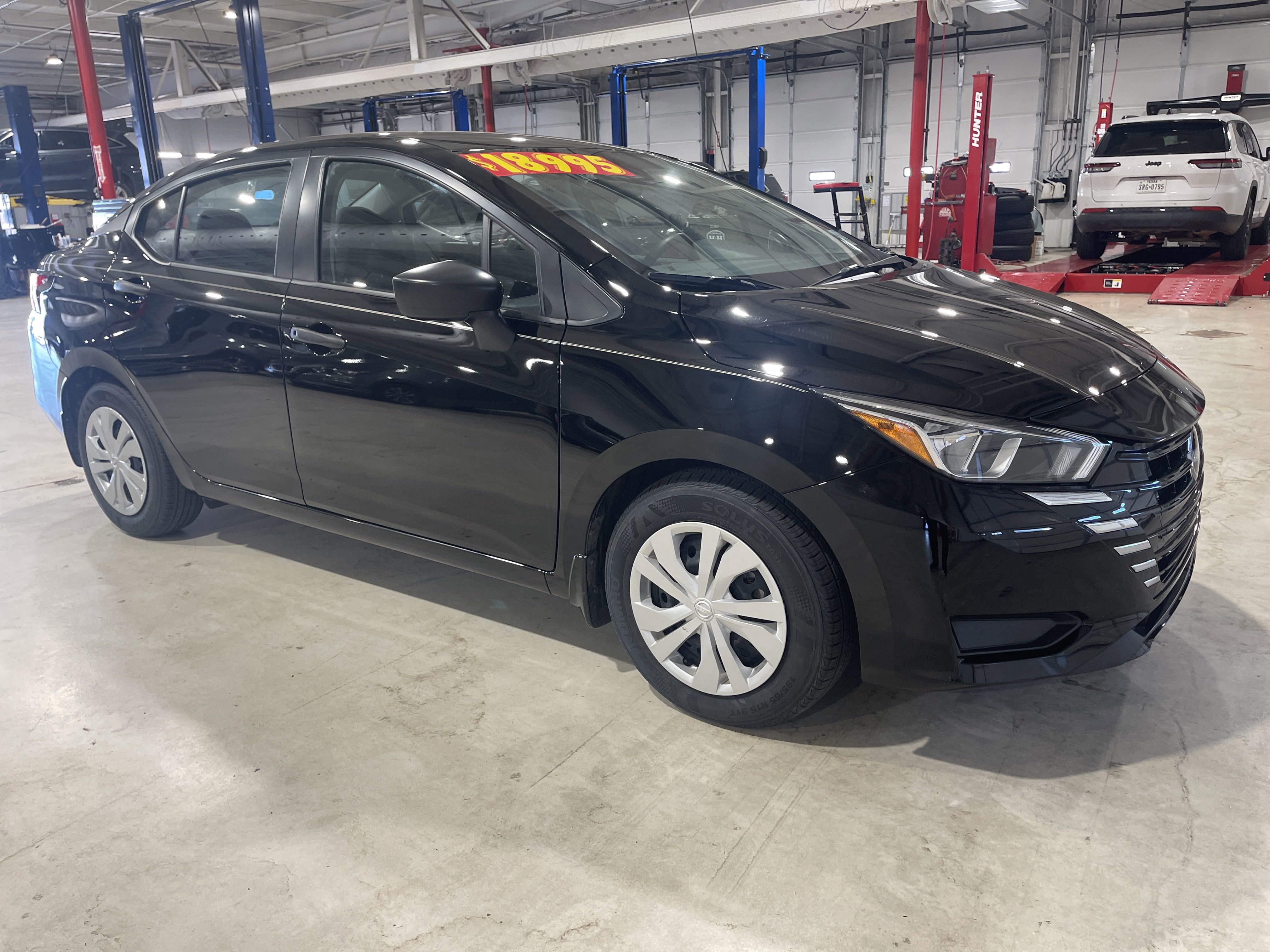 2024 Nissan Versa S photo 6