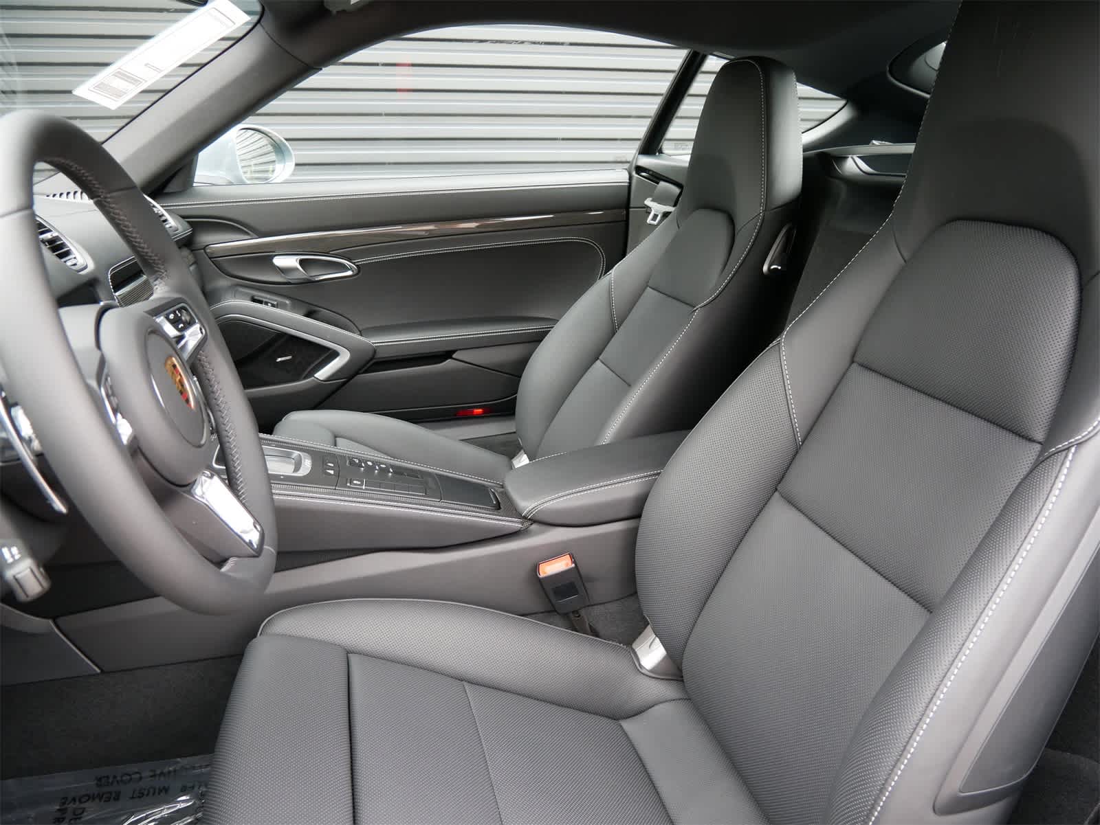 2025 Porsche Cayman S photo 5